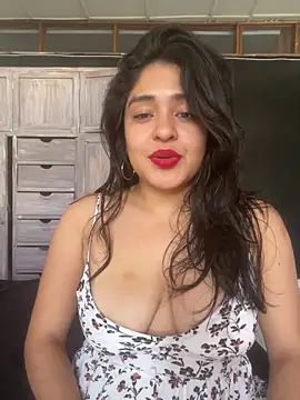 EmilyNoir1 online show from May 26, 8:41 pm