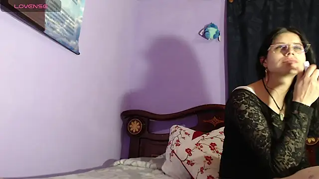  Bombom   online show from November 9, 1:33 am