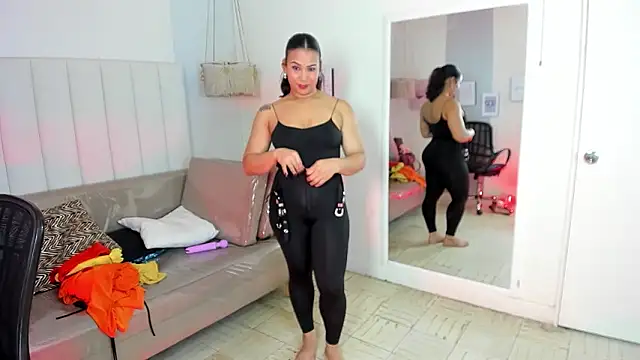 veronica b07 online show from March 9, 3:59 pm