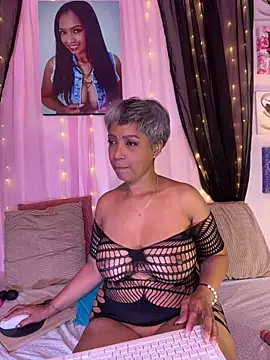 skarlleth 11 online show from November 20, 2:07 pm