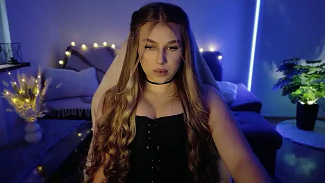 Emma candyyy online show from January 6, 9:13 am