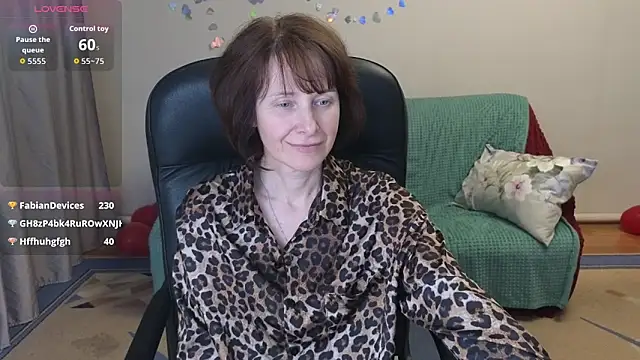 Lia Tito online show from February 28, 3:00 pm