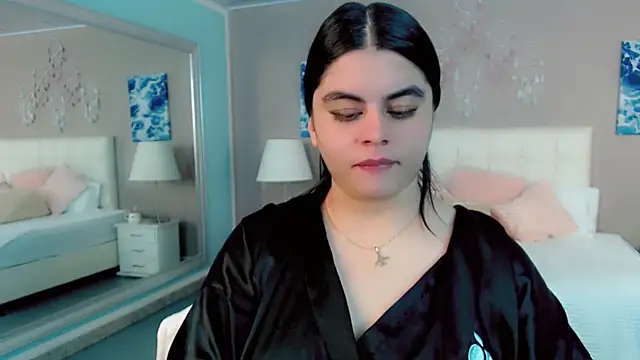 maddissonivanova online show from April 15, 7:58 pm