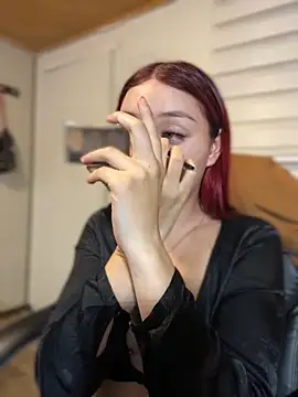 Karen18 boobs online show from November 28, 2:25 am