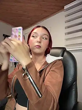 Karen18 boobs online show from September 23, 2:54 am