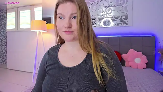 AshleyJoness online show from February 18, 8:13 am