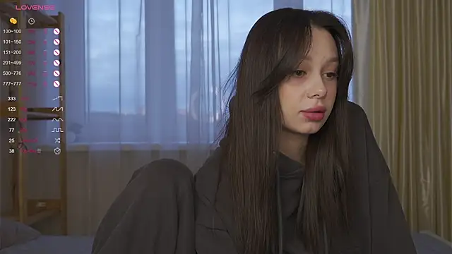 chillgirll online show from November 17, 5:19 am