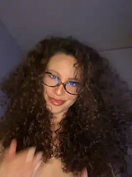 JhenneRouge online show from November 7, 1:44 am