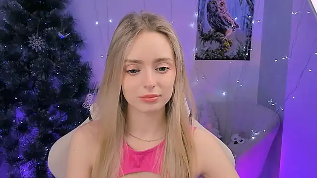 JuliaBrewwer online show from February 10, 2:53 pm