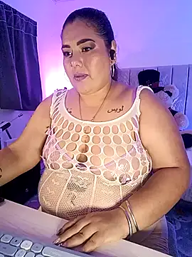 AndreaKinky online show from November 28, 9:12 am