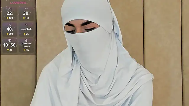  Zahiira  online show from October 1, 12:10 pm