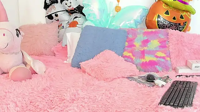 Ariana-Fernandez online show from October 12, 1:46 pm