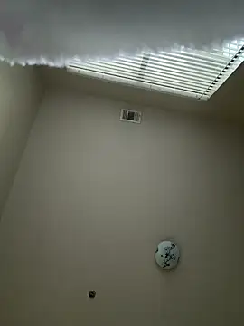 xotflzzz online show from December 16, 1:06 pm