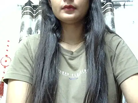 SURBHI 08 online show from November 3, 4:55 pm