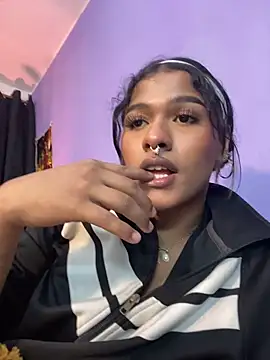 cam11 07 online show from November 9, 10:49 pm