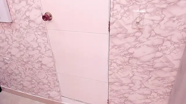 SASHA BROWNIE   online show from March 23, 7:42 pm