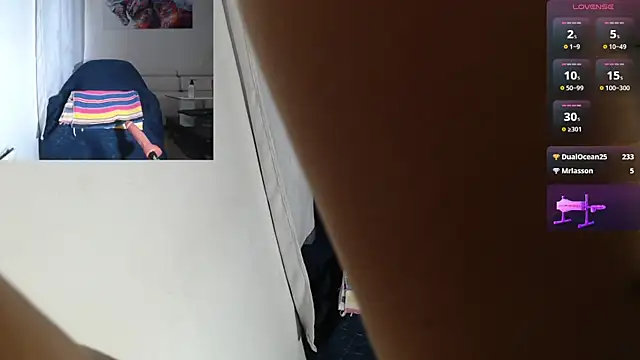 Tinymilf  online show from April 16, 9:39 pm