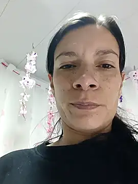 kim lebanon online show from November 2, 3:54 am