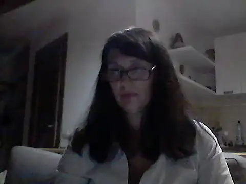 Snapshot of Elena48324 chatting on September 19, 6:40 pm Elena48324 online show from September 19, 6:40 pm