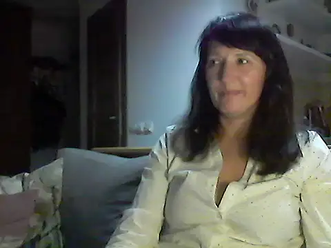 Elena48324 online show from November 12, 7:01 pm