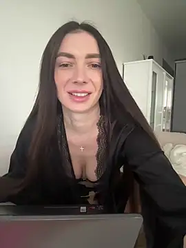 AmandaStoun online show from December 15, 12:10 pm