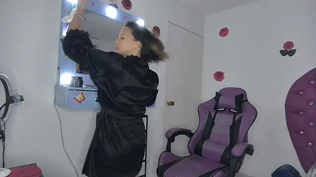 soffy rosses online show from February 26, 3:16 am