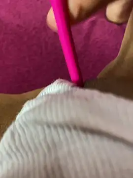 Esmeralda-berrys online show from April 4, 3:00 pm