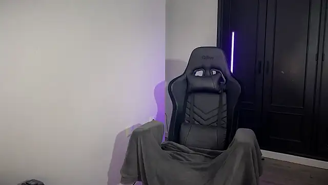 s meow online show from January 10, 11:20 pm