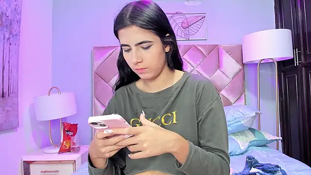 DanniaKross online show from September 12, 12:56 pm