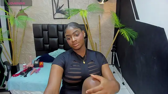 alana bonny online show from April 13, 12:17 pm