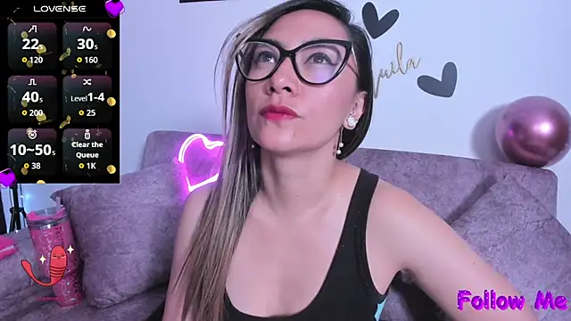 TilaTequila 15 online show from November 15, 2:07 pm