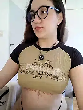 KattyHotson online show from August 5, 7:20 pm