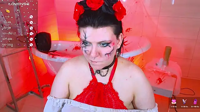 bluelunaray online show from October 18, 3:59 pm