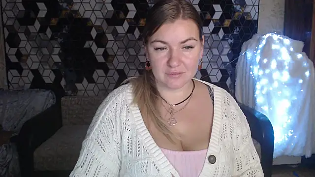 NikaSkylink online show from November 25, 8:20 pm