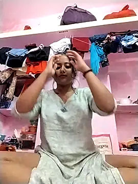 Fun  with  Prity online show from October 29, 6:43 pm