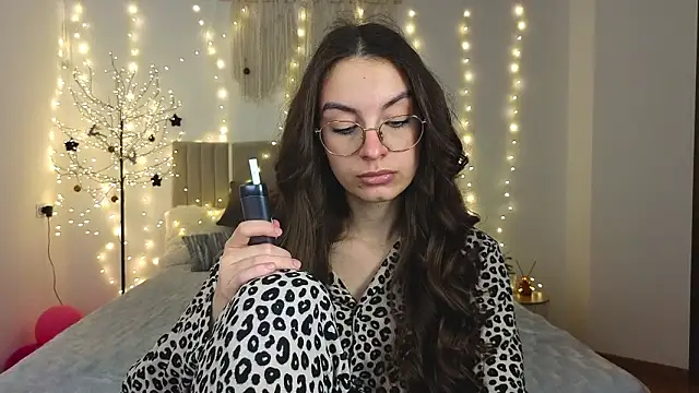 Real cutie1 online show from January 14, 2:00 pm