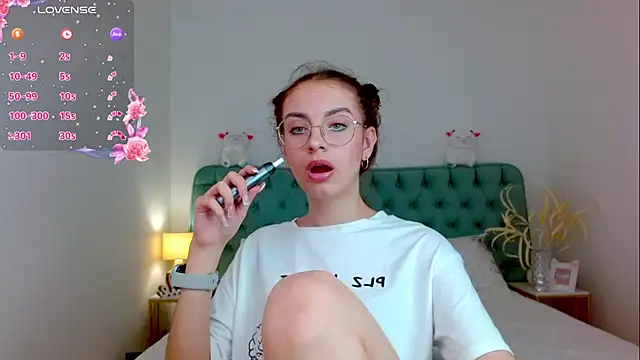 Real cutie1 online show from September 13, 9:45 pm