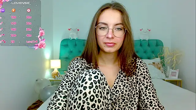 Real cutie1 online show from September 25, 8:50 pm