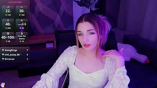 Sandy Belle online show from October 11, 10:12 pm