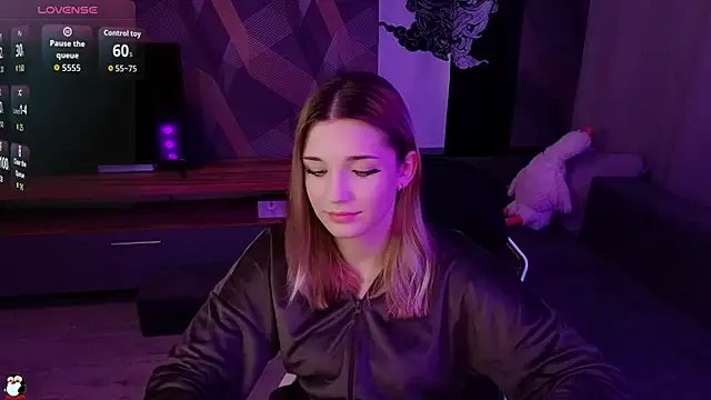 Sandy Belle online show from September 19, 6:29 pm