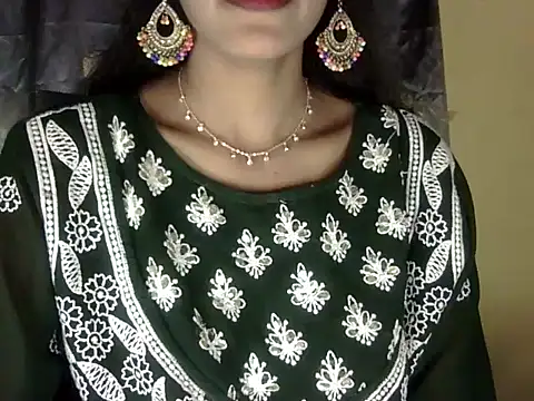 zara Khan0 online show from September 27, 5:20 pm