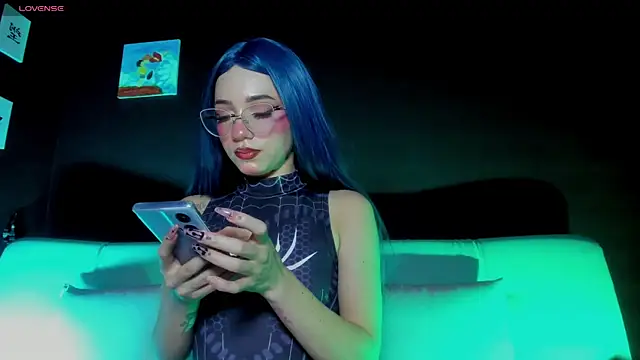 madiixwatson online show from January 13, 5:17 pm