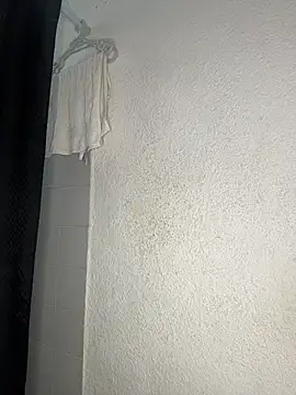 Nia Desire online show from April 2, 10:18 pm