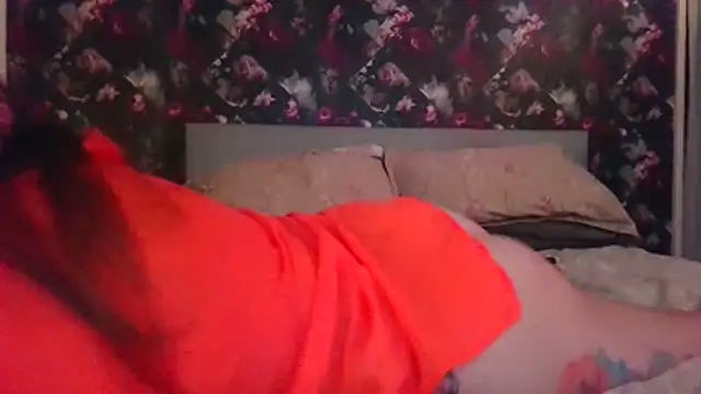 ukcupps online show from April 25, 7:55 pm