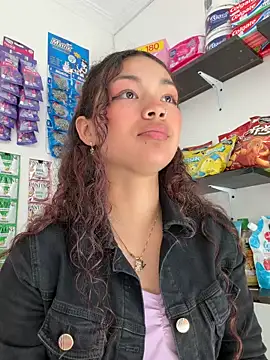 Camilla Miller01 online show from April 10, 7:53 pm