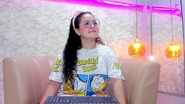 ShylySweet online show from September 30, 6:19 am