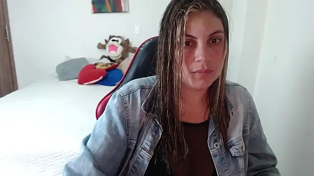 Secret Bella online show from November 7, 11:38 am