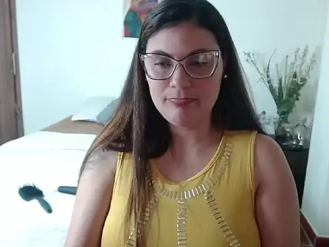 Secret Bella online show from October 7, 1:59 pm