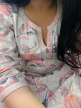 roshni agrawal0 online show from May 4, 5:17 pm