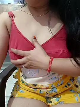 Snapshot of roshni_agrawal0 chatting on October 21, 7:56 am roshni agrawal0 online show from October 21, 7:56 am